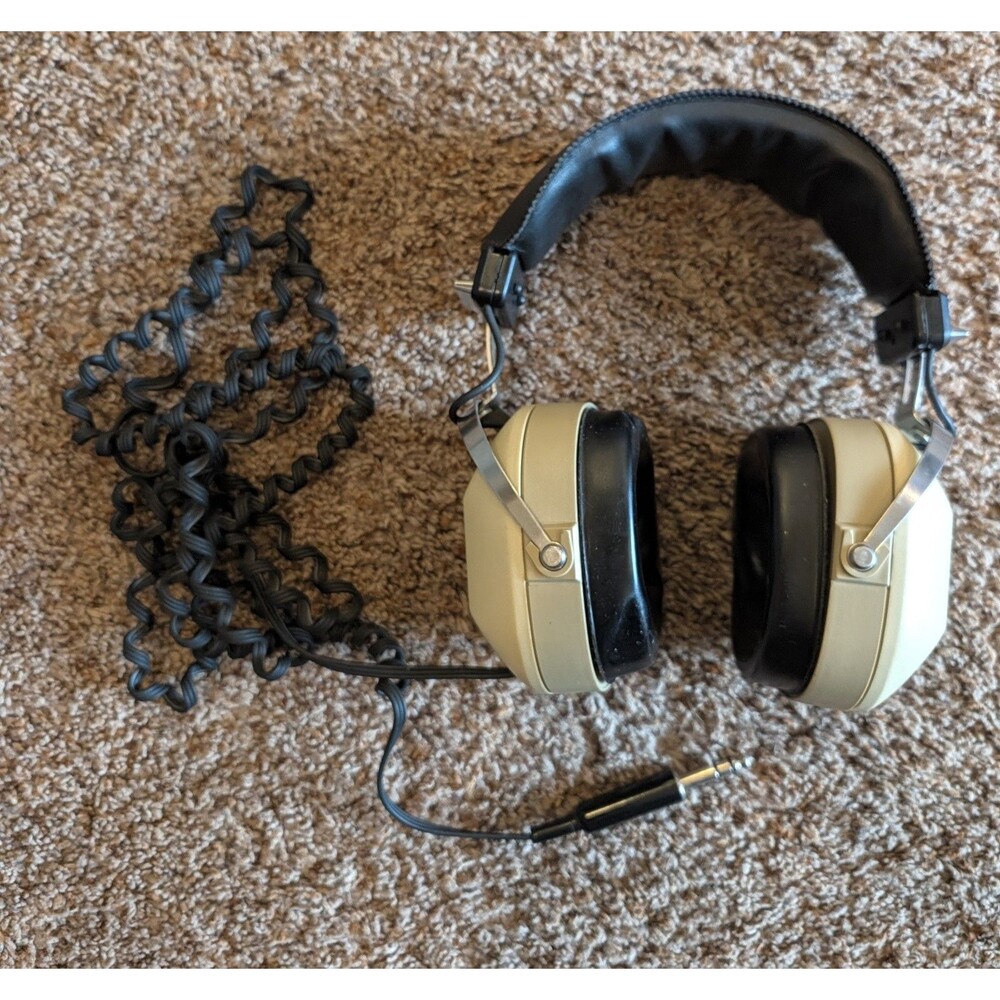 Vintage Realistic Stereo Headphones L/R Volume Controls Coiled Cord 1/4 Jack